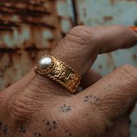 'Desert Day & Night' Storyteller Ring - Pearl - 18K Gold