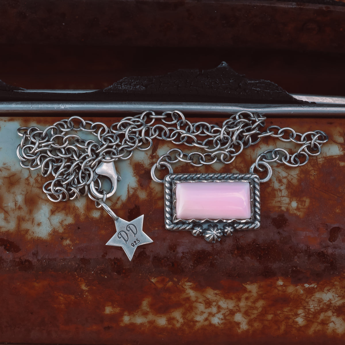 'Bar' Necklace - Pink Conch - Sterling