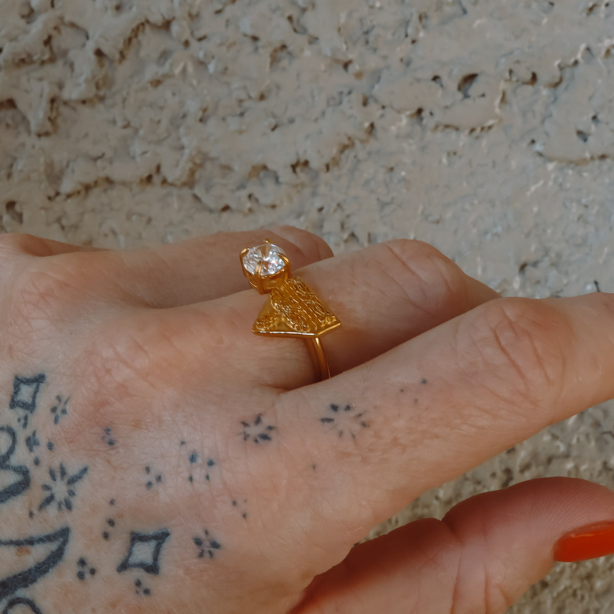 ‘Boot Stitch' Floating Ring - White Crystal - 18K Gold